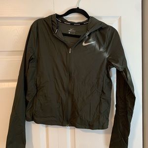 wind breaker nike jacket!